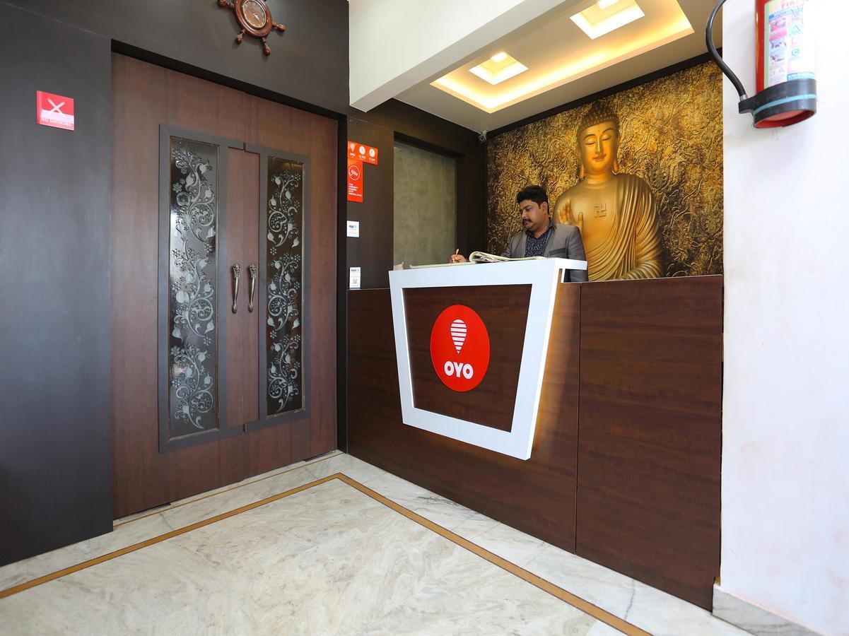 Oyo 10970 Hotel Krishna Palace Gorakhpur Exterior photo