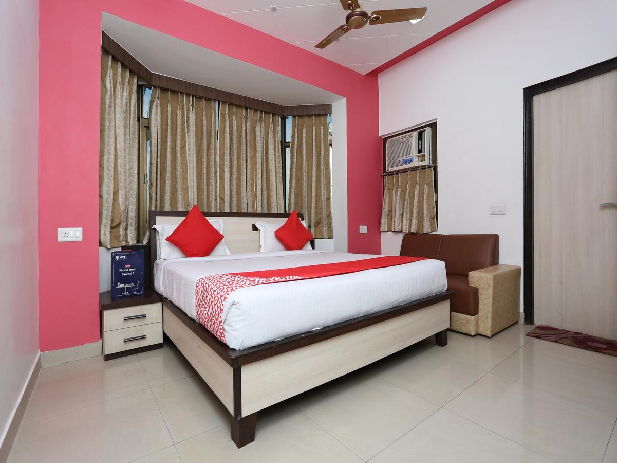 Oyo 10970 Hotel Krishna Palace Gorakhpur Exterior photo