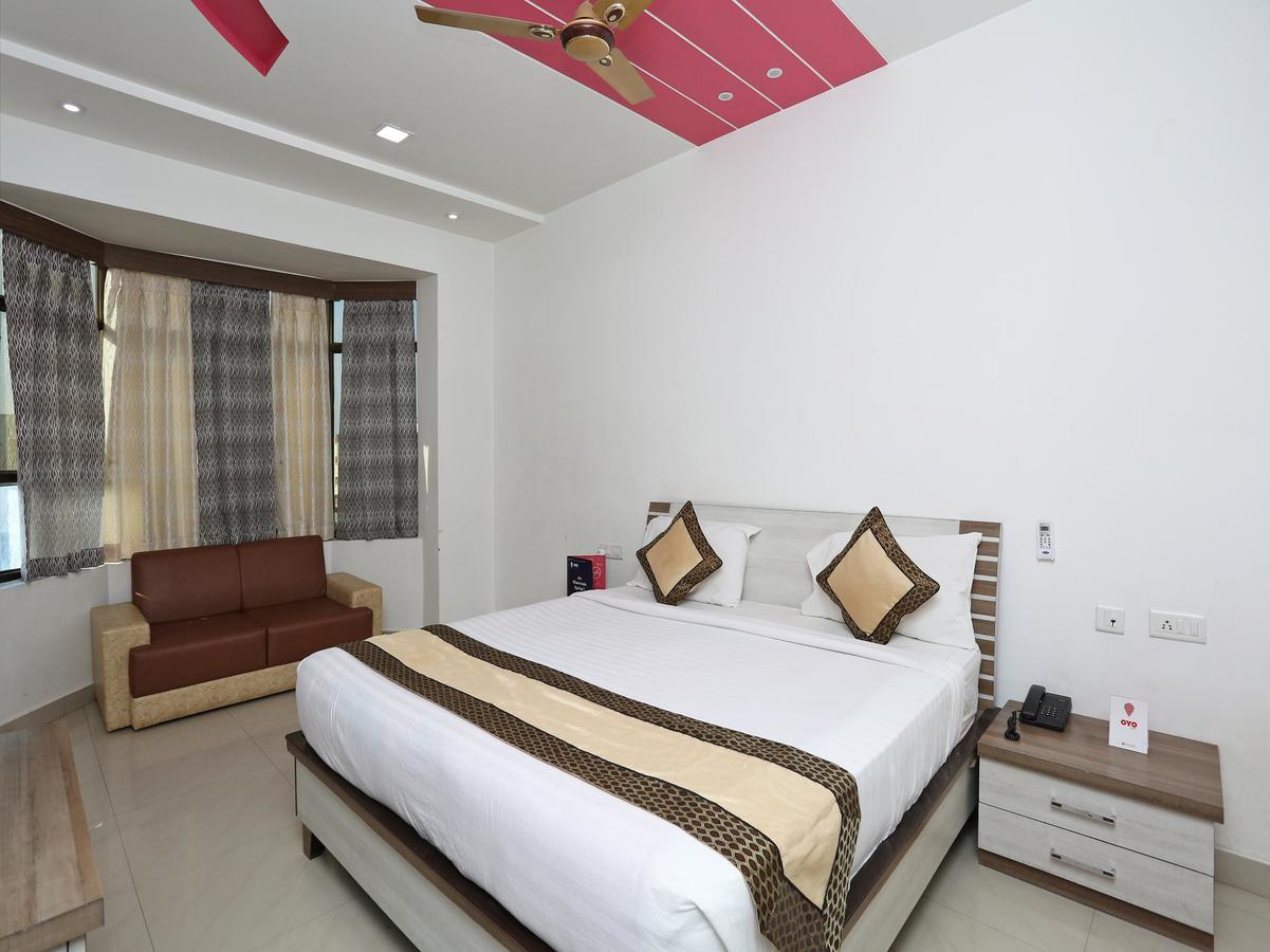 Oyo 10970 Hotel Krishna Palace Gorakhpur Exterior photo